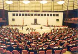 İl için 40 ayda 47 kanun teklifi
