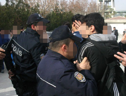 Öğrenci taraftarlar birbirine girdi: 2 yaralı