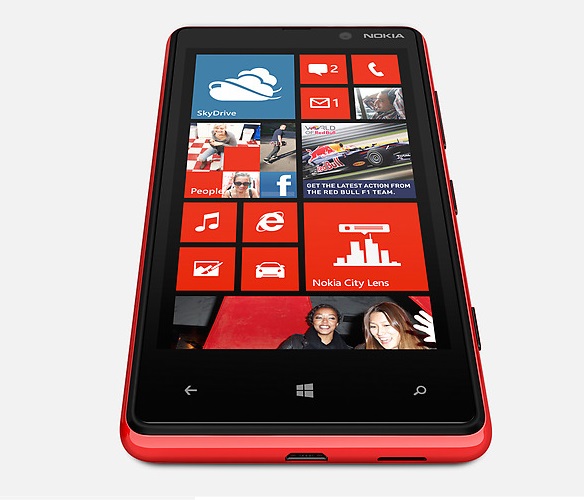 Lumia 820 kaç liradan satışa sunulacak?