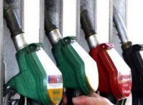 Benzin içeriye 4,60 dışarıya 1,43 TL!