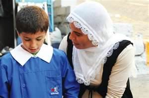 Çocukları için Kürtçeden vazgeçti