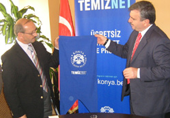 İnternet kafelere mavi bayrak