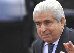 Ülkesinin iflasını ilan etti