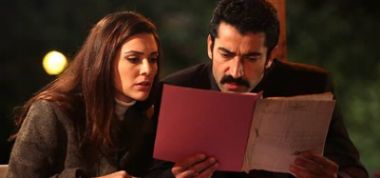 Sanal alem Mahir'le Feride'ye kilitlendi