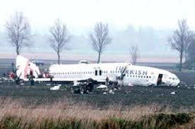 Uçak düştü: 11 kişi öldü