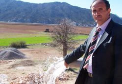 Mağara suyu hayat verecek