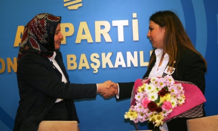 AK Partili kadınlar CHP’li kadınları ağırladı