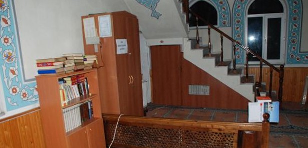 Caminin elektiriği borçtan dolayı kesildi