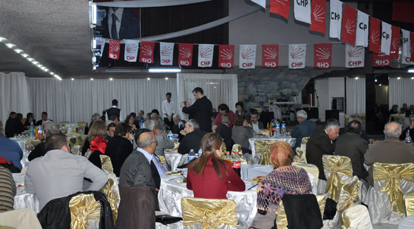 CHP'den "Birlik ve Dayanışma" yemeği