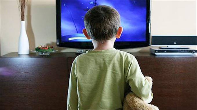 TV, çocuk bakıcısı değil
