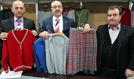 Forma üreticileri isyanlarda