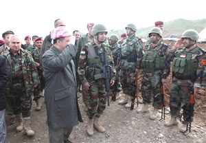 Barzani Peşmerge'yi denetledi