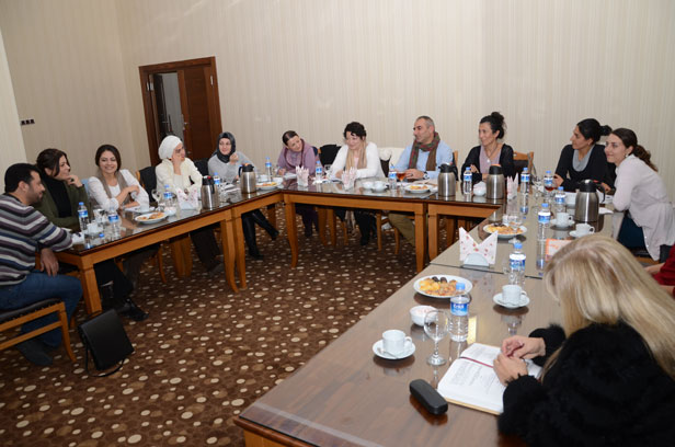 Mesnevi'den hikayelerle grup terapisi
