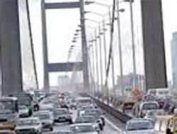 İstanbul trafiğine 'Aşık' engeli