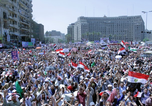 Mısır'da halkoylamasına doğru