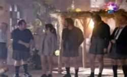 Ahmet Kural ve arkadaşları etek giyerse!