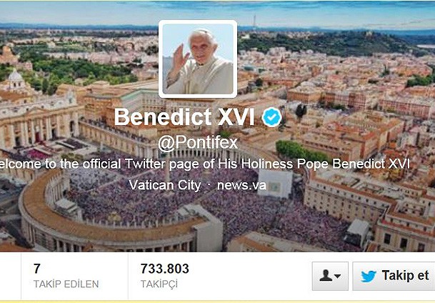 Papa ilk "tweet"ini attı