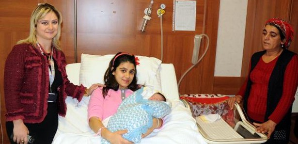 Şehit eşinin göz rengini kızına isim koydu