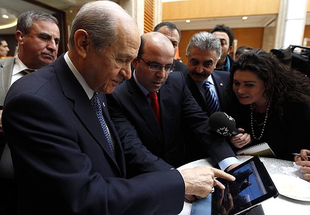 Bahçeli 7 fotoğraf beğendi