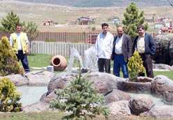 Hastane bahçesine örnek park