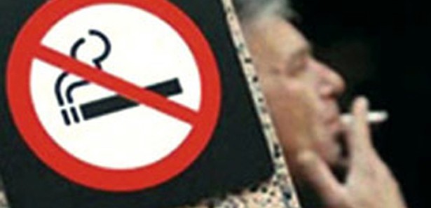 Pantolonuna düşen sigara kaza yaptırdı