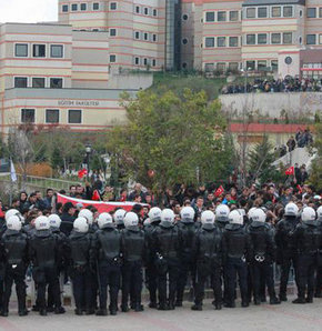 Üniversiteside gerginlik