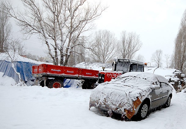 Kars eksi 24'ü gördü