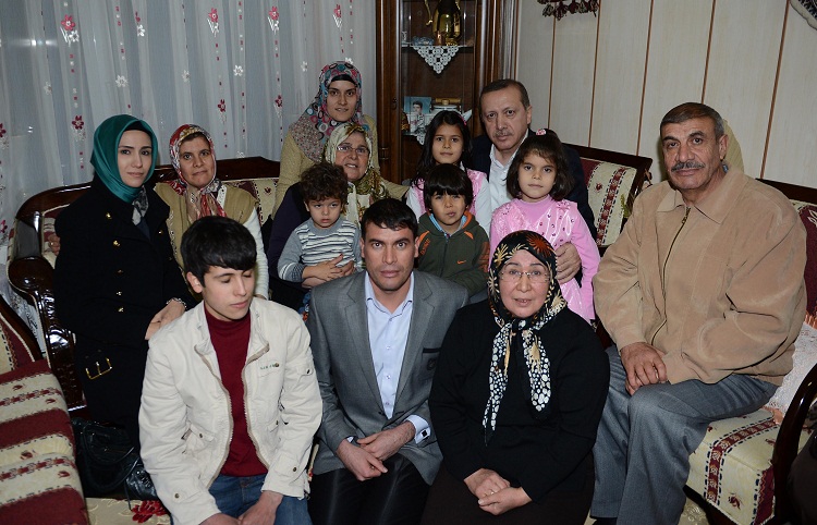 Konyalı vatandaşı evinde ziyaret etti