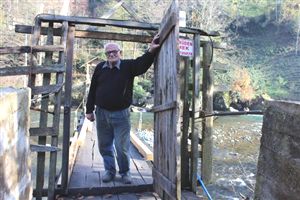 Anahtarı olmayan geçemez