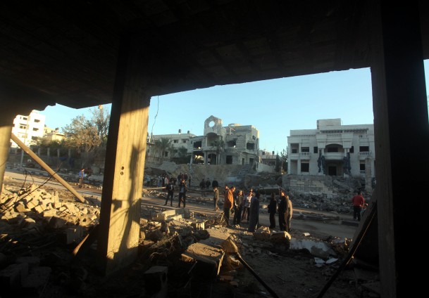 İsrail bu kez buldozerlerle saldırdı