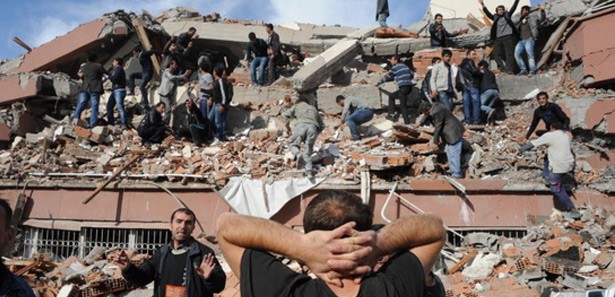 Van depreminde firar eden 231 kişi aranıyor