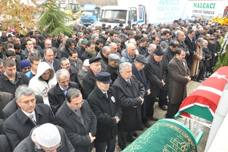 Durmuş Yılmaz Hoca, dualarla uğurlandı