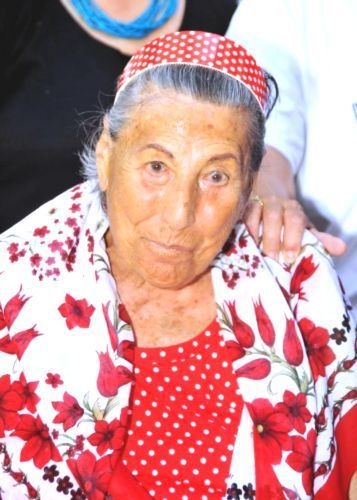 Müzeyyen Senar hastaneye kaldırıldı