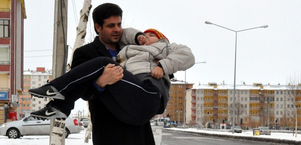 Okul servisleri onu kabul etmiyor!