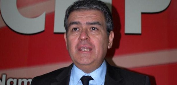 Süheyl Batum: Bülent Arınç istifa etmeli