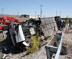 Artvin'de trafik kazası: 2 ölü