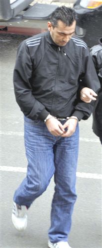 Hırsızlık şüphelisi intihara kalkıştı