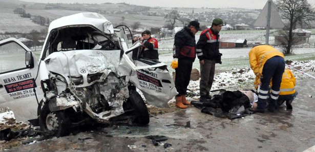 Sakarya'da kar kazası: 1 ölü