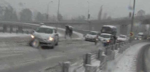 Sarıyer-Maslak arası ulaşım kesildi