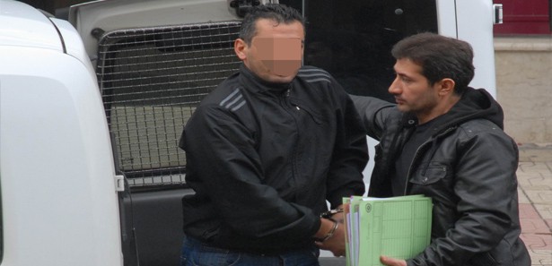 Polisleri görünce ilaç içerek intihara kalkıştı