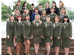 Rus kadınlara askerlik yolu gözüktü