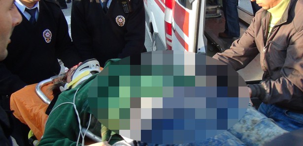 Uşak'ta tır ile otomobil çarpıştı: 2 ölü