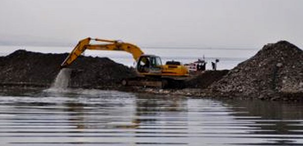Zonguldak Alaplı Çayı'nda büyük tehlike