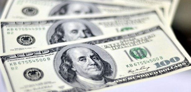 Dolar 4 haftanın en yükseğinde