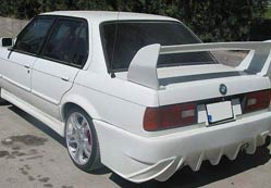 Yarış yapan araçlar trafikten men...