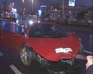 Lüks kazadan mucize kurtuluş