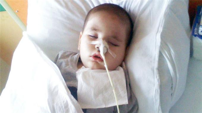 Aylarca uyuyor ya da hiç uyumuyor