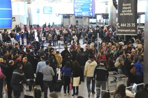 Atatürk Havalimanı'nda arıza kuyruğu