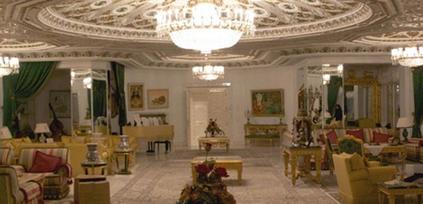 Devrik liderin malları satışa çıkarıldı!