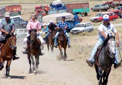 Eflatunpınar’da hasat şenliği